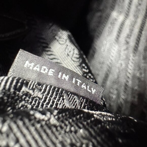 Prada  Baby Re-Nylon Crossbody Bag Black - Picture 15 of 16